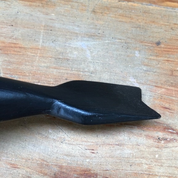 Vintage Handmade Black & White Orca Killer Whale Wooden Sculpture 15”L - Picture 7 of 7